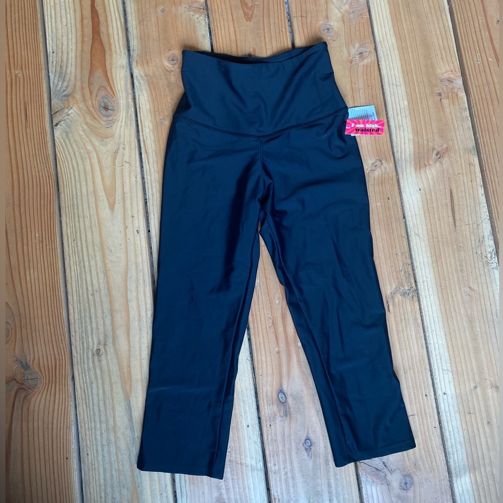 ONZIE HIGH RISE CAPRI LEGGING SIZE XSMALL